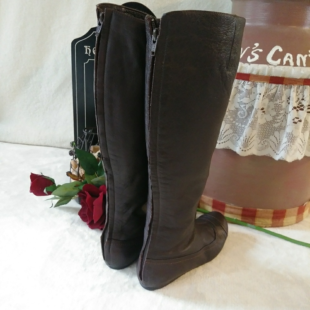 HP! Lanvin Sz 7 Brown Leather Flat Boots - Picture 4 of 8